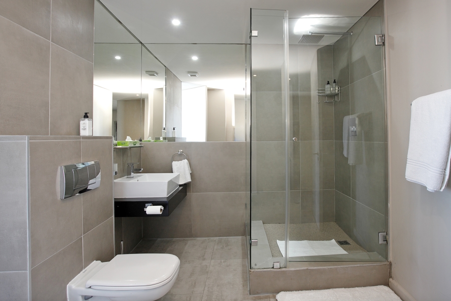 4 Bedroom Property for Sale in Waves Edge Western Cape